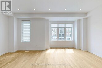 34 Avani Ave in Markham, ON - Building Photo - Building Photo