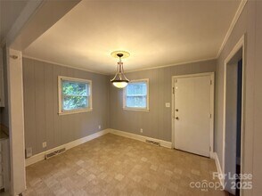 1969 Margate Ave in Charlotte, NC - Building Photo - Building Photo