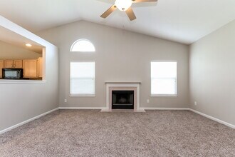 3026 Crestwell Dr in Indianapolis, IN - Building Photo - Building Photo