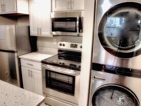 306 E 17th Ave, Unit 306 E 17th Ave in Columbus, OH - Building Photo