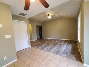 3063 W Webster St in Springfield, MO - Building Photo - Building Photo