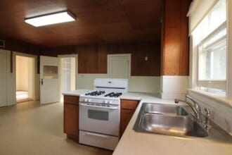 3161 130th St in Riverside, IA - Building Photo - Building Photo