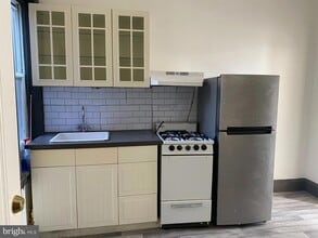 3258 N Park Ave, Unit 2R in Philadelphia, PA - Building Photo - Building Photo