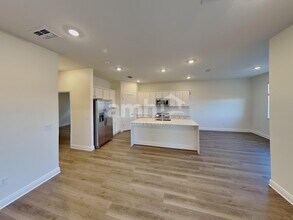 6006 Sycamore Pl St in St. Cloud, FL - Building Photo - Building Photo