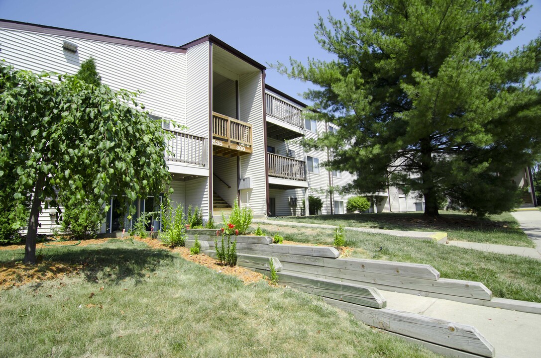 Countryway East Apartments in Okemos, MI - Building Photo