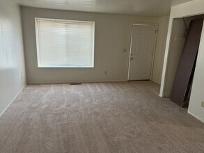 7810 Crestline Ct in Dayton, OH - Foto de edificio - Building Photo