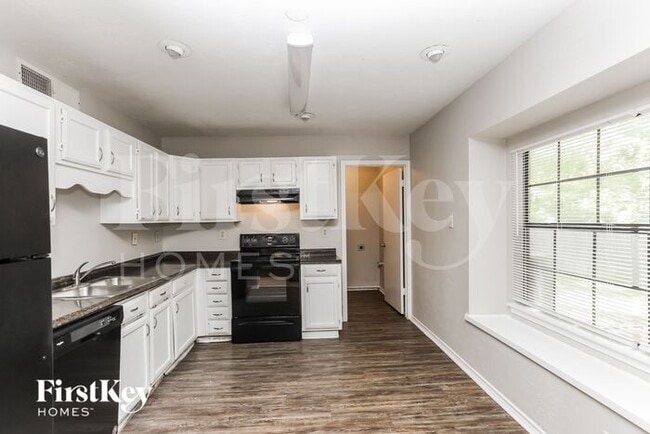 608 Nora Ln in Desoto, TX - Building Photo - Building Photo