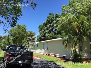 256 Stockton St in North Fort Myers, FL - Building Photo - Building Photo