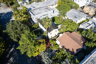 Lenox Avenue Apartments in Miami Beach, FL - Building Photo - Building Photo