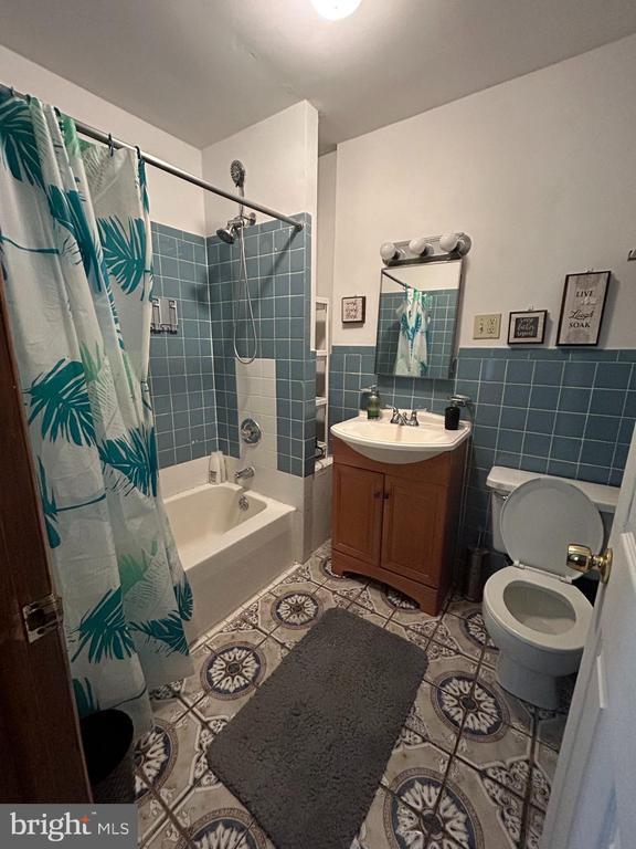 532 N 15th St-Unit -2D in Philadelphia, PA - Building Photo - Building Photo