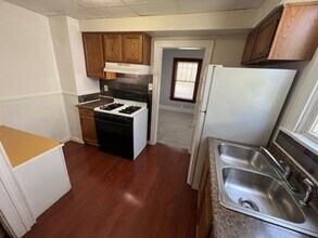 1155 Big Falls Ave in Akron, OH - Building Photo - Building Photo