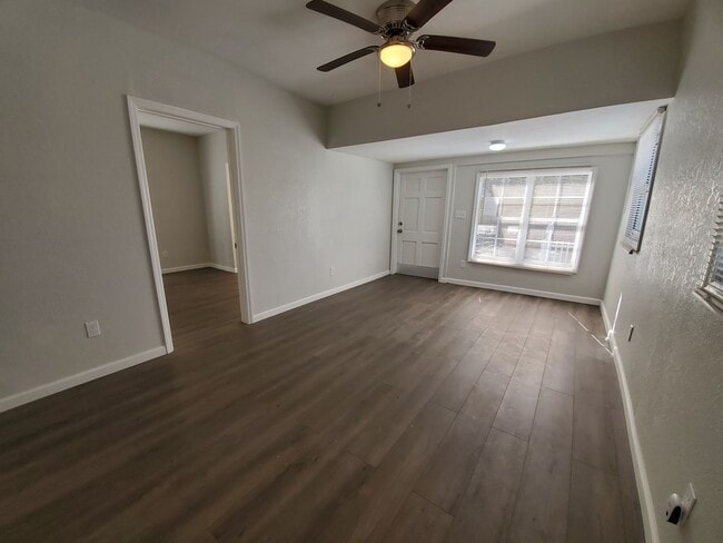 411 12th Ave E in Bradenton, FL - Building Photo - Building Photo