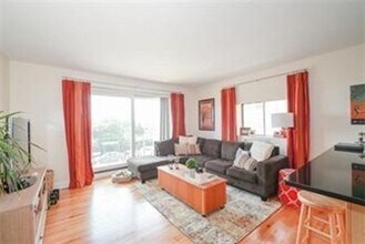 386 E 8th St in Boston, MA - Building Photo - Building Photo