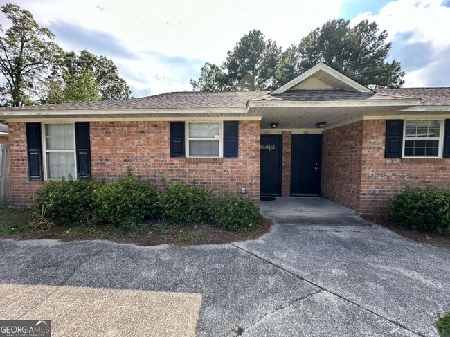 158 Douglas Dr