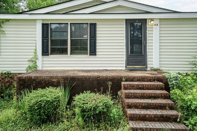 112 Brodie Privette Rd in Zebulon, NC - Building Photo - Building Photo