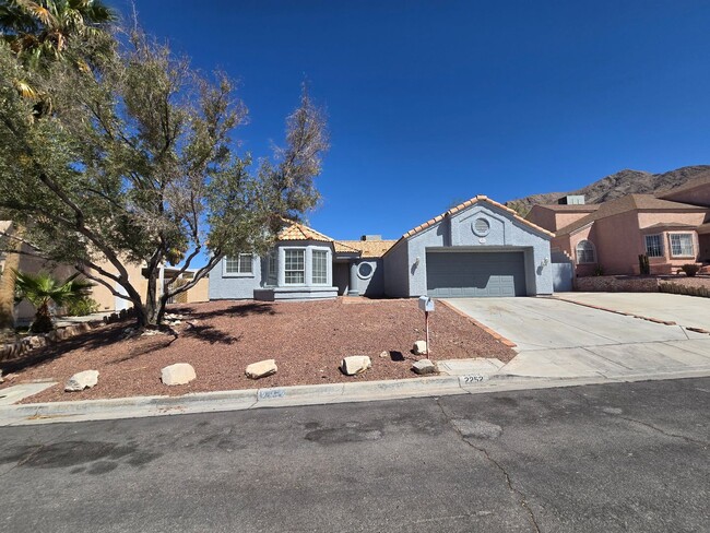 property at 2252 Welsey Manor Dr