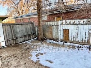 1931 Valley Rd in Reno, NV - Building Photo - Building Photo