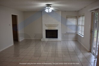 2558 Slaton Dr in Grand Prairie, TX - Building Photo - Building Photo