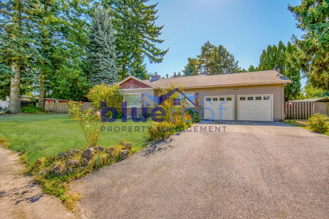 10626 NE Knott St in Portland, OR - Building Photo - Building Photo