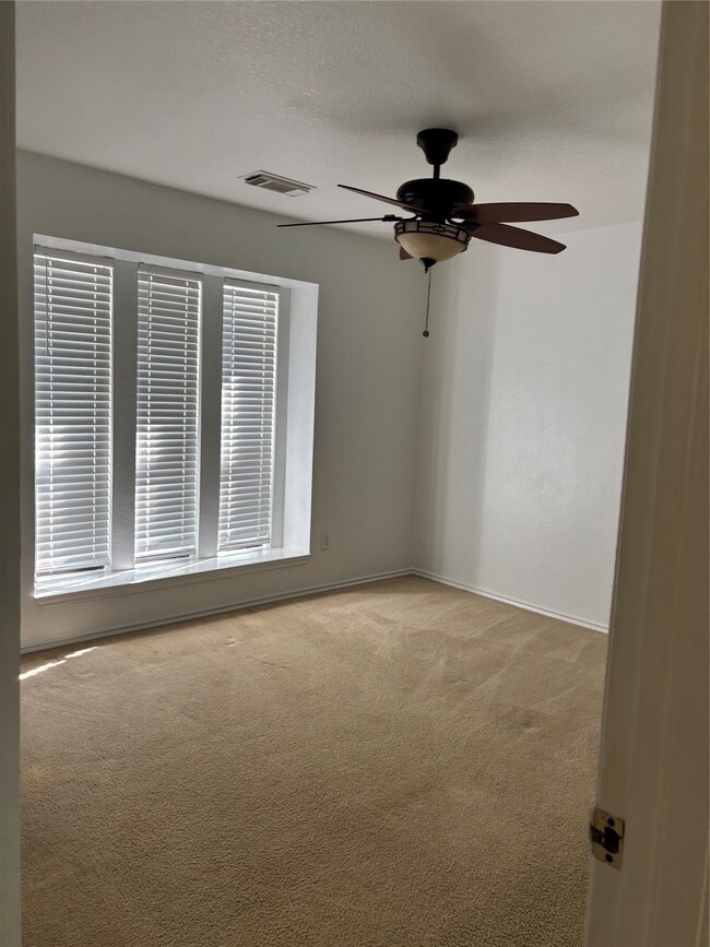 property at 3335 Silverside Dr