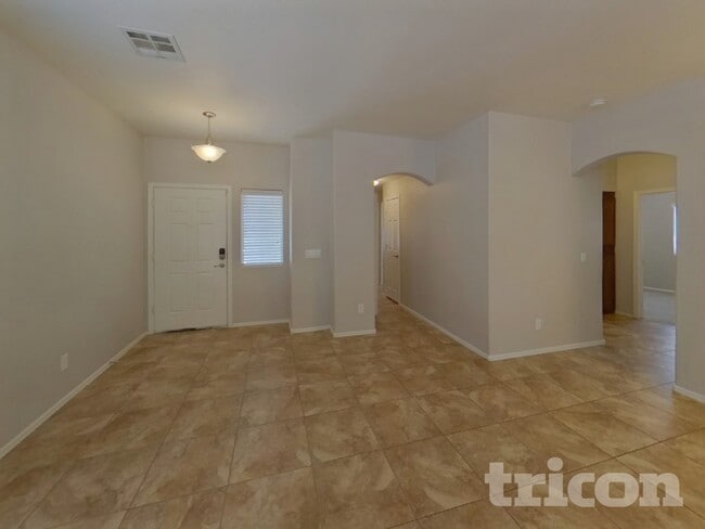 36907 W Mondragone Ln in Maricopa, AZ - Building Photo - Building Photo