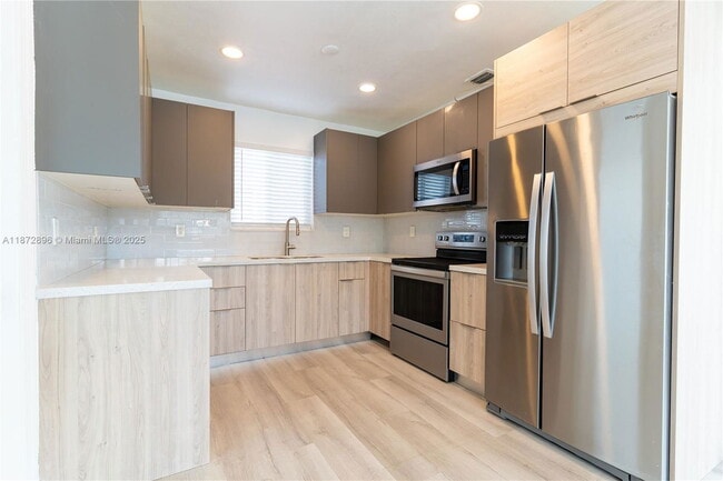 431 NW 47th St in Miami, FL - Building Photo - Building Photo