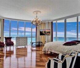 15901 Collins Ave, Unit 701 in Sunny Isles Beach, FL - Foto de edificio - Building Photo