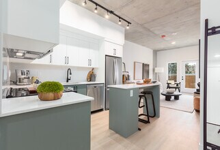 The Hive in Sunnyside in Calgary, AB - Building Photo - Building Photo