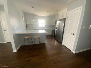 1063 North Ave-Unit -2 in Elizabeth, NJ - Building Photo - Building Photo