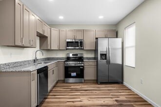 346 Bennett St, Unit 1 in Luzerne, PA - Foto de edificio - Building Photo