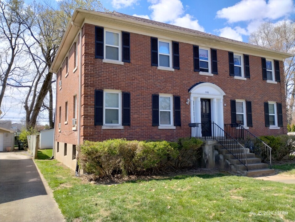 500 Bauer Ave in Louisville, KY - Building Photo