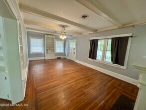 2750 Downing St in Jacksonville, FL - Building Photo - Building Photo