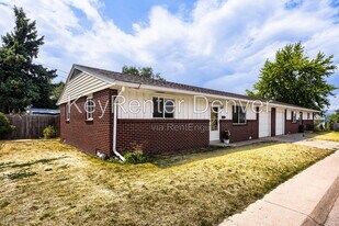 4280 W Virginia Ave in Denver, CO - Building Photo