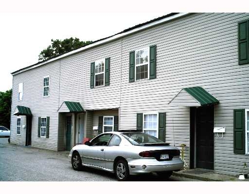 1200 Main St in Nitro, WV - Building Photo