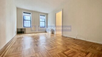 1803 Riverside Dr in New York, NY - Building Photo