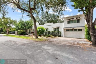 615 SE 11th Ave in Fort Lauderdale, FL - Building Photo - Building Photo