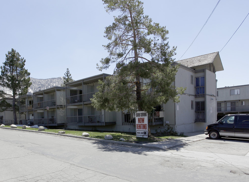 Nevada Royale Apartments in Glenbrook, NV - Building Photo