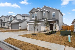 320 Windstar Rd in Liberty Hill, TX - Building Photo