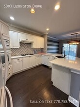 6003 Lexington Dr in Roswell, GA - Building Photo - Building Photo