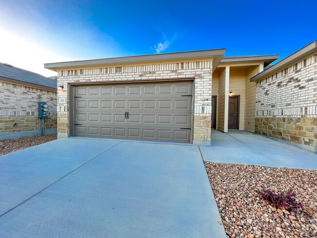 112 Highland Vw in New Braunfels, TX - Building Photo - Building Photo