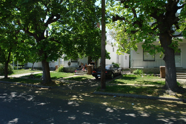 1305 N Madison St in Spokane, WA - Building Photo - Building Photo