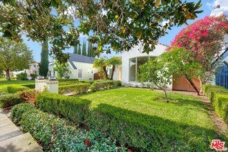 135 N Gower St in Los Angeles, CA - Building Photo - Building Photo