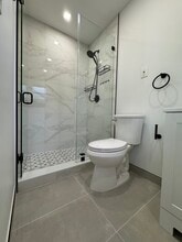 10455 SW 46th St in Miami, FL - Building Photo - Building Photo