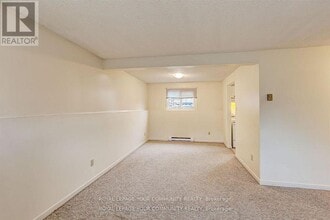 386 Essa Rd in Barrie, ON - Building Photo - Building Photo