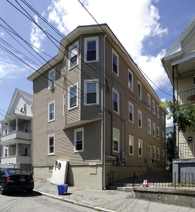 332 Hawkins St in Providence, RI - Foto de edificio