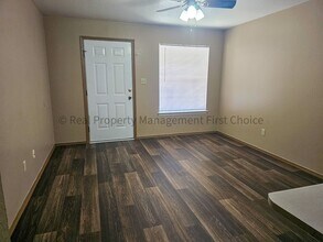 51 Cedar Creek Ct in Van Buren, AR - Building Photo - Building Photo