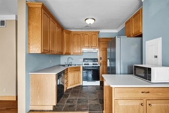 511 W High St in Peoria, IL - Building Photo - Building Photo