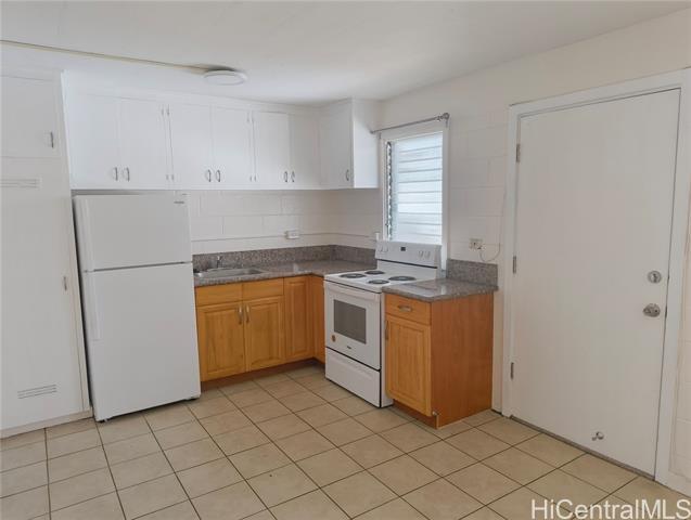 1228 Lunalilo St in Honolulu, HI - Building Photo