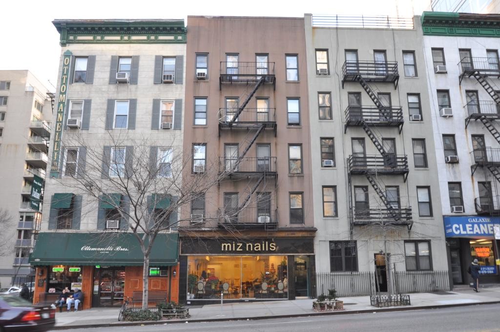 1551 York Ave in New York, NY - Building Photo