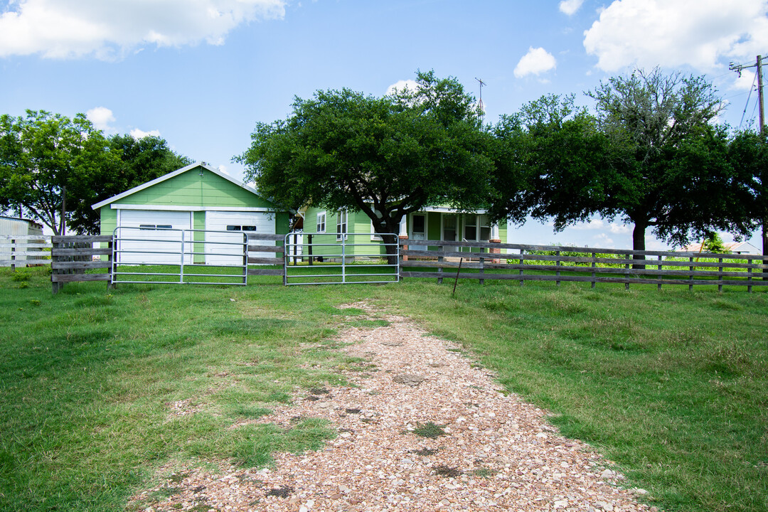 2600 Phillipsburg Church Rd in Chappell Hill, TX - Building Photo